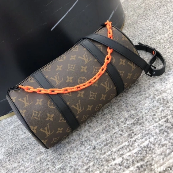 WIS PAPILLON LOUIS VUITTON 0306